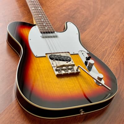 Tokai Telecaster ATEB-Maverick YS/R in Old Yellow Sunburst with