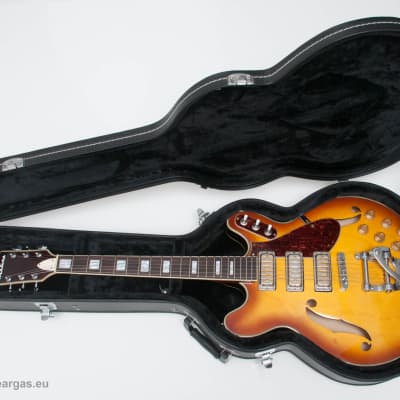 Eastwood Airline H78 Honeyburst w/ Original Hard case image 2