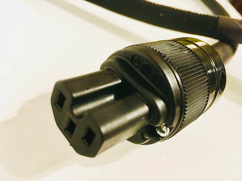 Audiophile  3 Foot  AC Mains Power Cable IEC 10AWG  			