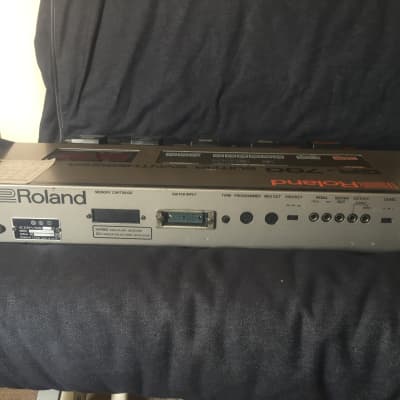 Roland GR-700 1984 GRIS image 4