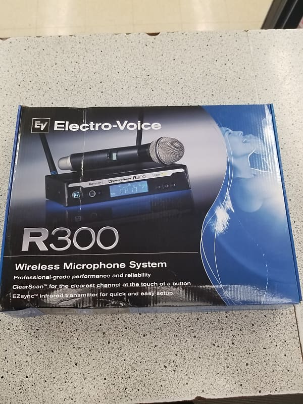 Electro Voice R300HD Wireless Handheld System