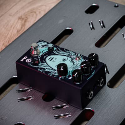 Walrus Audio Julia Chorus / Vibrato V2 2019 - Present - Purple image 3