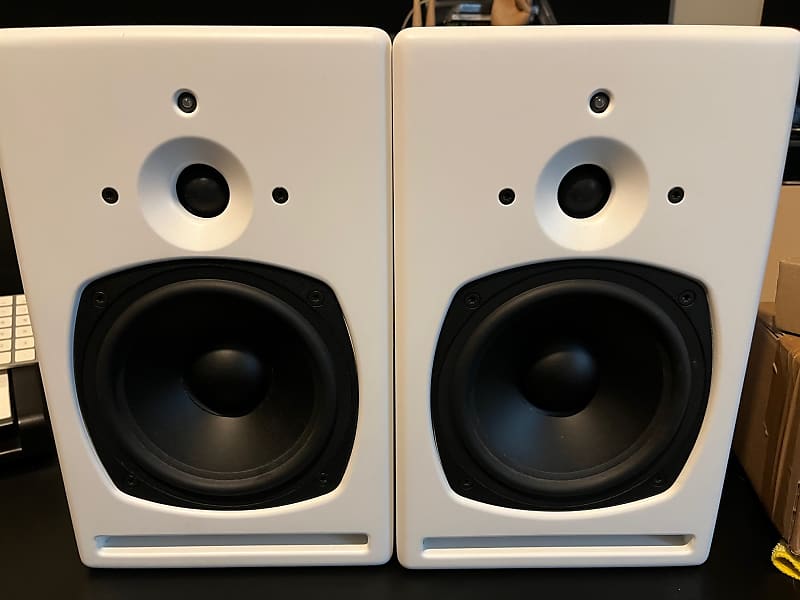 PSI A21-M 2023 - WHITE image 1