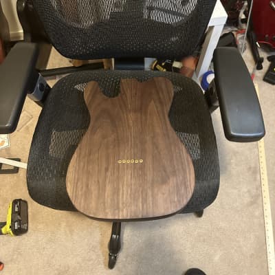 S.M. Wolk Custom Guitars & Basses Pickwicker-T Walnut Supreme 2024 - Oil image 2