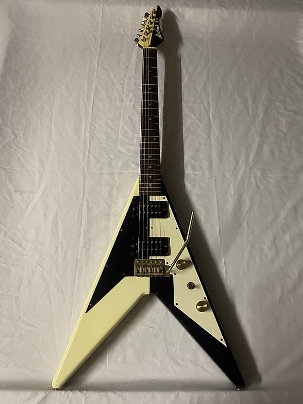 Aria Pro II XX-MS Michael Schenker Signature Flying V MIJ