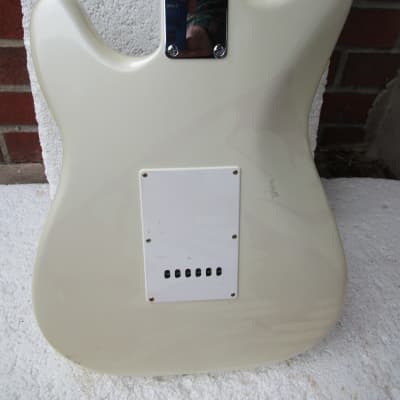 Lotus Strat Style Guitar, 1980's, Korea, White Pearl Finish, Green Sparkle Guard. Very Cool image 9
