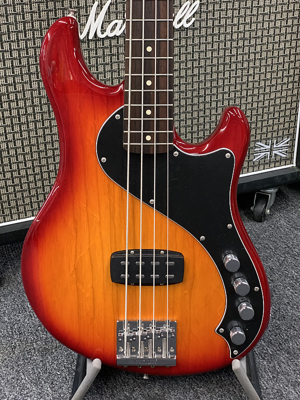 Fender Deluxe Dimension Bass IV 2013 image 1