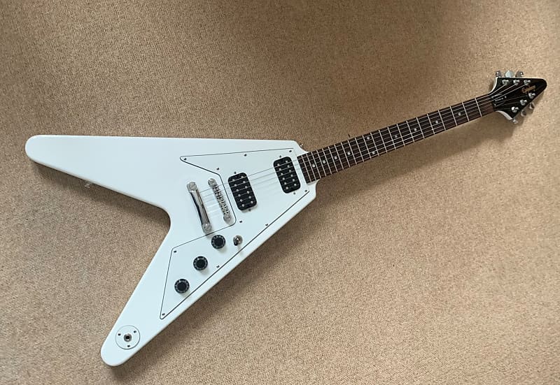 Epiphone by Gibson Flying V　エレキギター　2003年 Epiphone Flying V in white 2003 | Reverb