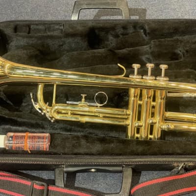 Yamaha YTR-2023-E Lacquer Bb Trumpet | Reverb UK