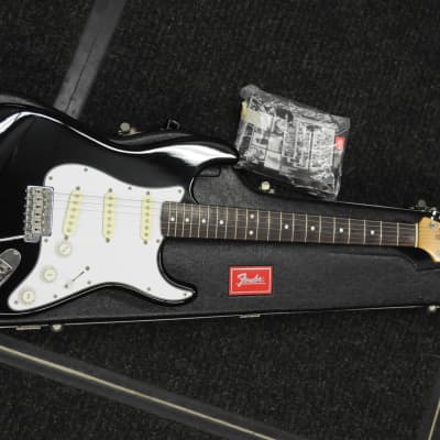 Squier by Fender Stratocaster 1984-1987 - Black W/Original Case image 2
