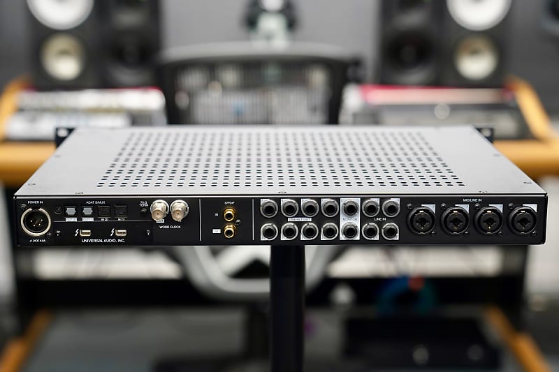 Universal Audio Apollo 8 DUO Thunderbolt 2 Audio Interface | Reverb