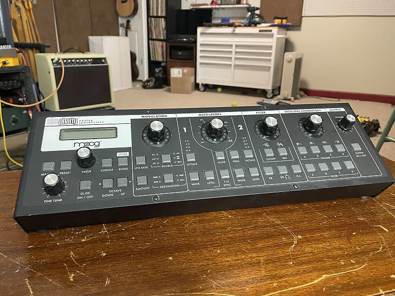 Moog Slim Phatty Analog Synthesizer | Reverb