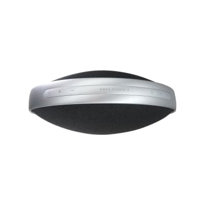 Harman Kardon Onyx Studio 9 - Portable Stereo Bluetooth Home Speaker with Built-in Battery and USB Charging image 7