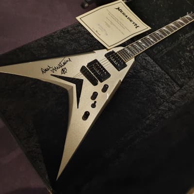 Dave Mustaine's personal Prototype King V built by Dean Guitars USA Custom Shop to launch the VMNT image 9