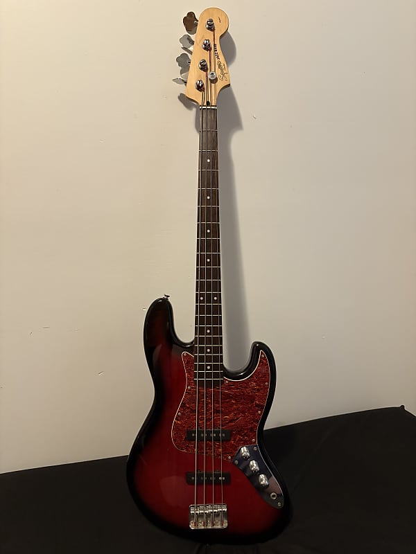 Squier Standard Jazz Bass 2001 - 2010 | Reverb