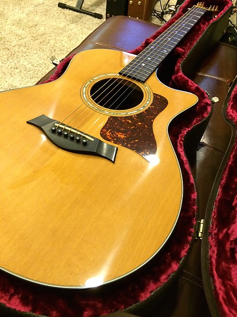 Taylor 714ce Fishman Prefix Preamp Cedar top Rosewood Back and Sides