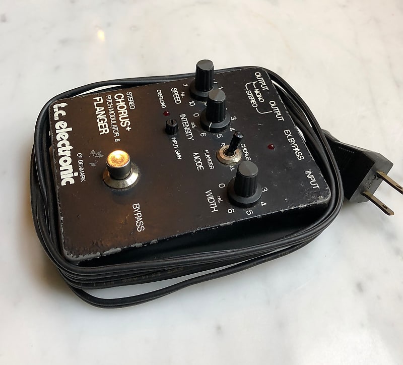 TC Electronic Stereo Chorus SCF (1978) Eric Johnson | Reverb