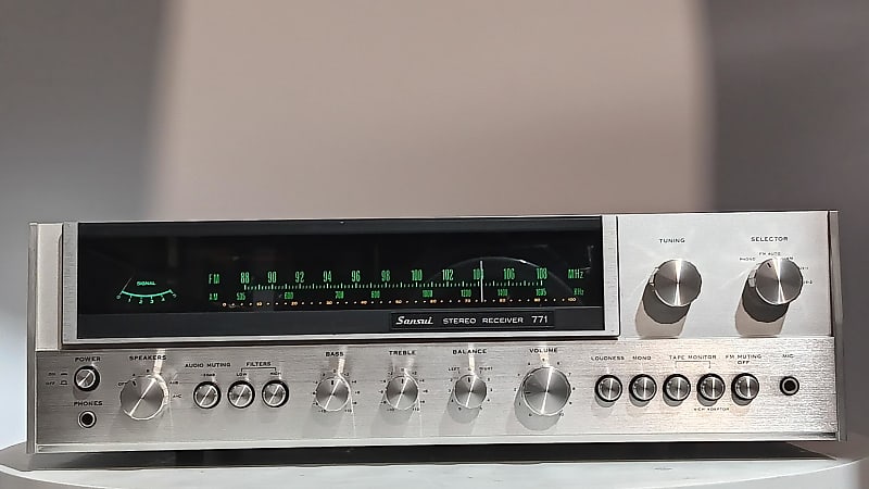 EXCELLENT SANSUI 771 VINTAGE RECEIVER – 1-YEAR WRT – SILVER FACE &amp; ORIGINAL WOOD CASE  			