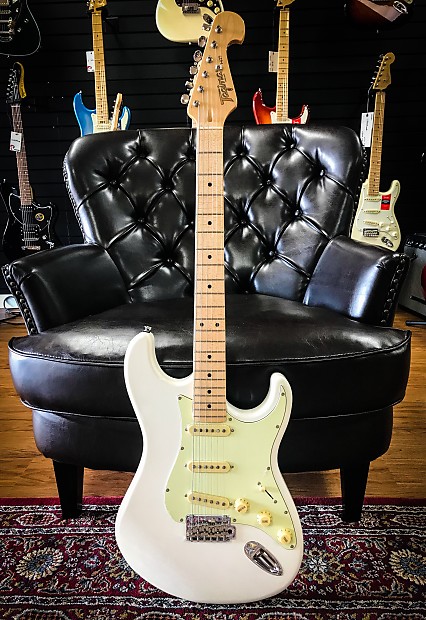 Tagima T-635 Classic Vintage White | Reverb
