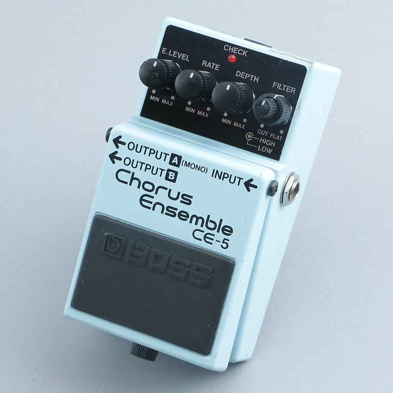 Boss CE-5 Chorus Ensemble Guitar Effects Pedal P-24530 | Reverb Canada