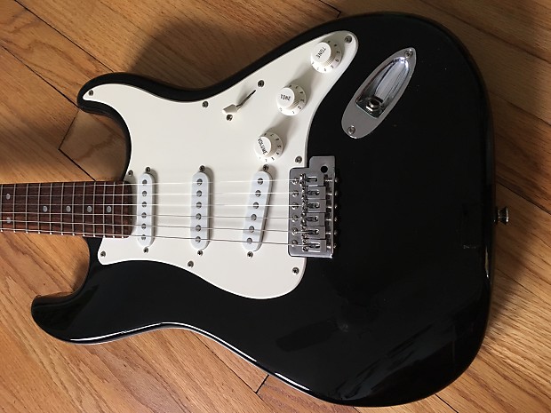 Squier Affinity Strat 1997 Black | Reverb