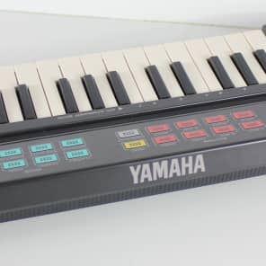 Vintage Yamaha PSS 80 Squarewave Mini Keyboard Synthesizer Synth w Box image 3