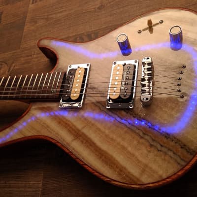 This is insane! Zerberus-Guitars Nemesis model with a top made of 0.2" real Onyx "Boca del Rio" image 12