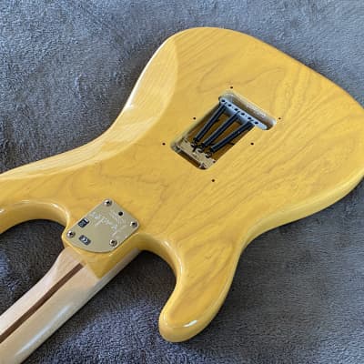 2008 Fender American Deluxe Ash Stratocaster Maple Fretboard - Butterscotch Blonde - Free Pro Setup image 12