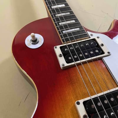 Greco EG-800 1974 MIJ - Sunburst w/Maxon U-2000 Pickups