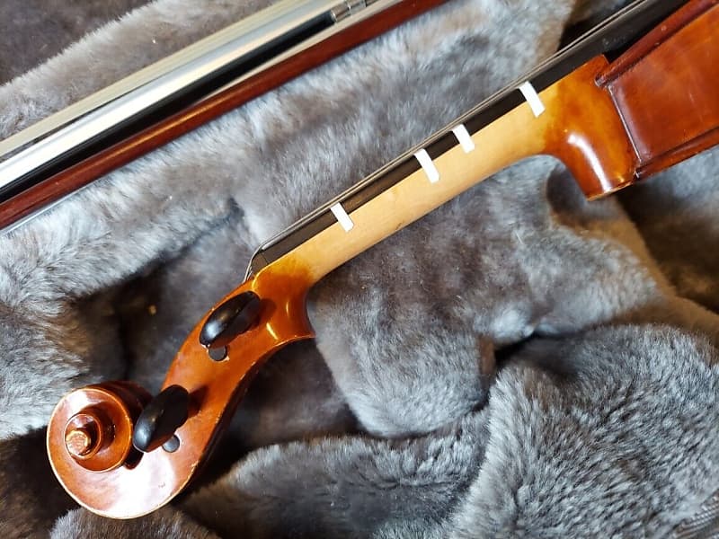 Yamaha J. Yamada V-5 size 1/2 Violin, Good Condition, w/ bow