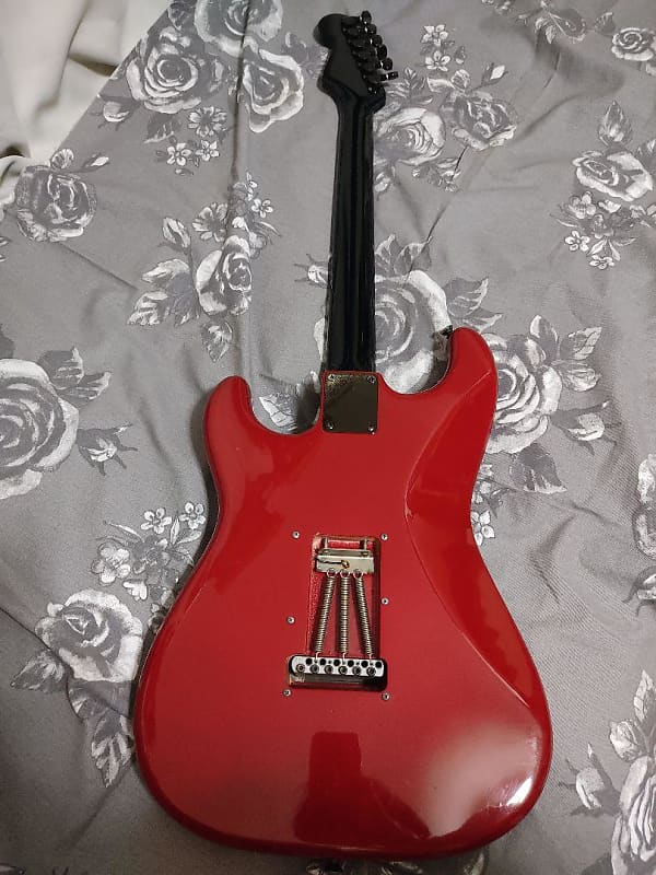 Squier by Fender Stratocaster Contemporary Series 