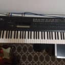 Yamaha DX7IID 61-Key 16-Voice Digital Synthesizer + Flightcase