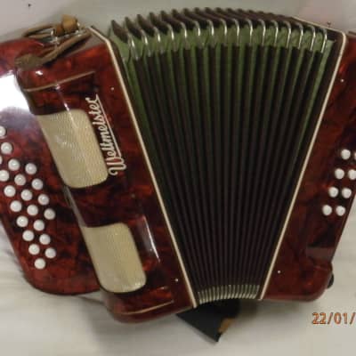 Weltmeister  8 bass diatonic button accordion key C/F 1990-2000 red marble image 20