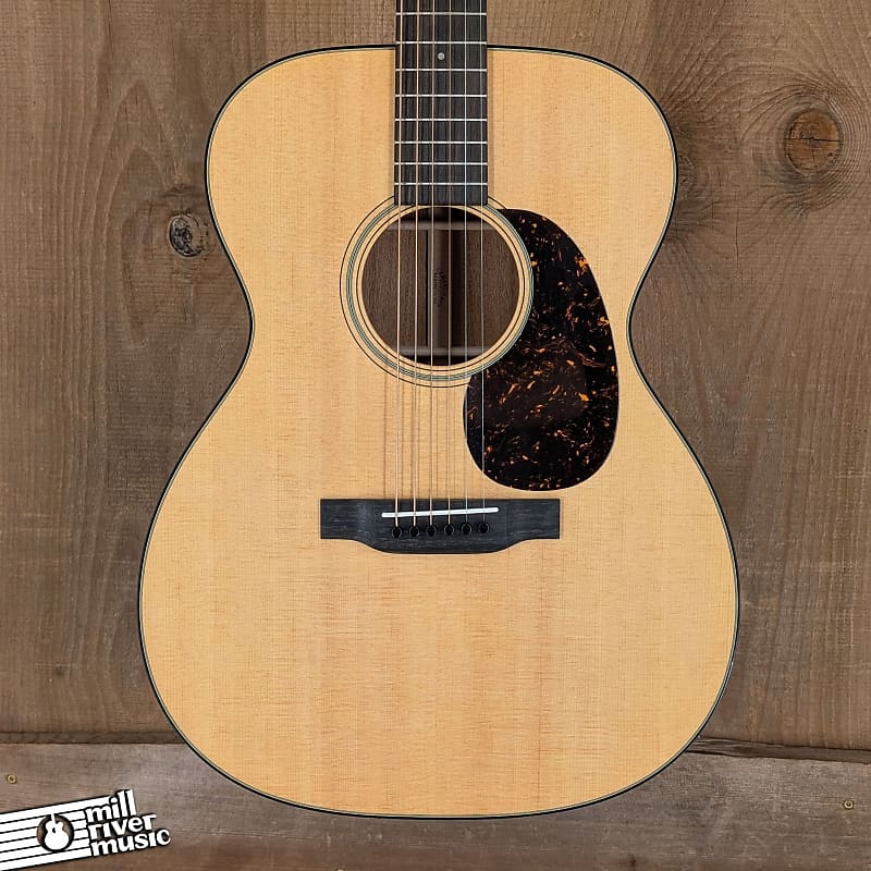 Martin 000-18 (2023) – Natural, Excellent w/ OHSC