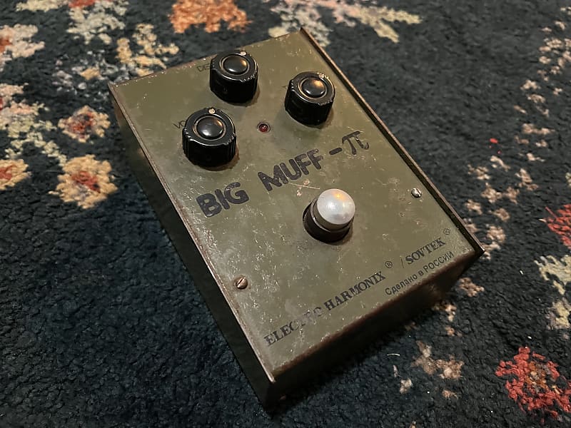 Electro-Harmonix Big Muff Pi V7 (Green Russian) | Reverb Canada Electro-Harmonix Big Muff Pi V7 (Green Russian) | Reverb Canada