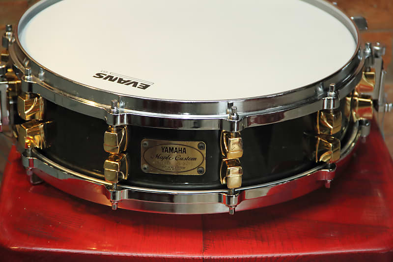 Yamaha Maple Custom snare 14x4 Black Maple | Reverb Canada