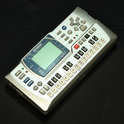 YAMAHA Yamaha QY100 [JAOZ01039] [12/01]