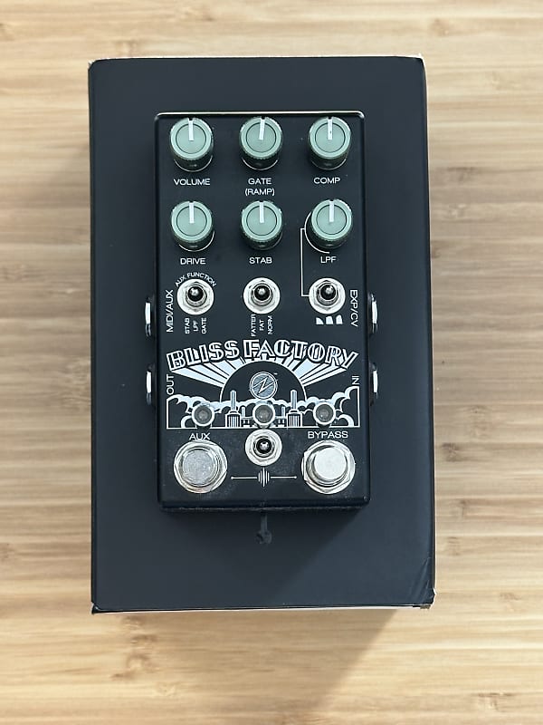 Chase Bliss Audio Zvex Bliss Factory ファズ Chase Bliss Audio + ZVEX Bliss Factory Fuzz - YouTube