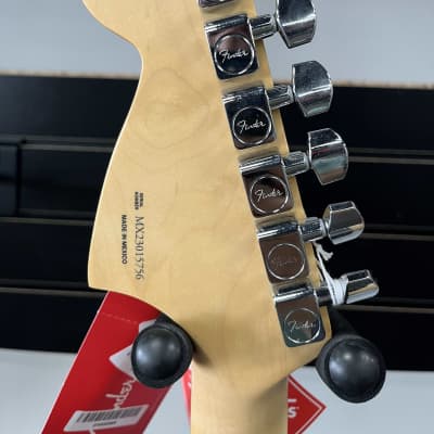Fender Player Jaguar Bass - Candy Apple Red image 4