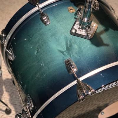 Ludwig-  Classic Maple  2018 Aqua Burst Complete Kit w/ snare image 2