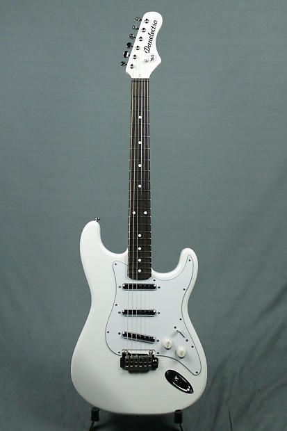 2017 Danelectro 84 White Strat Style Guitar with New Hardshell Case