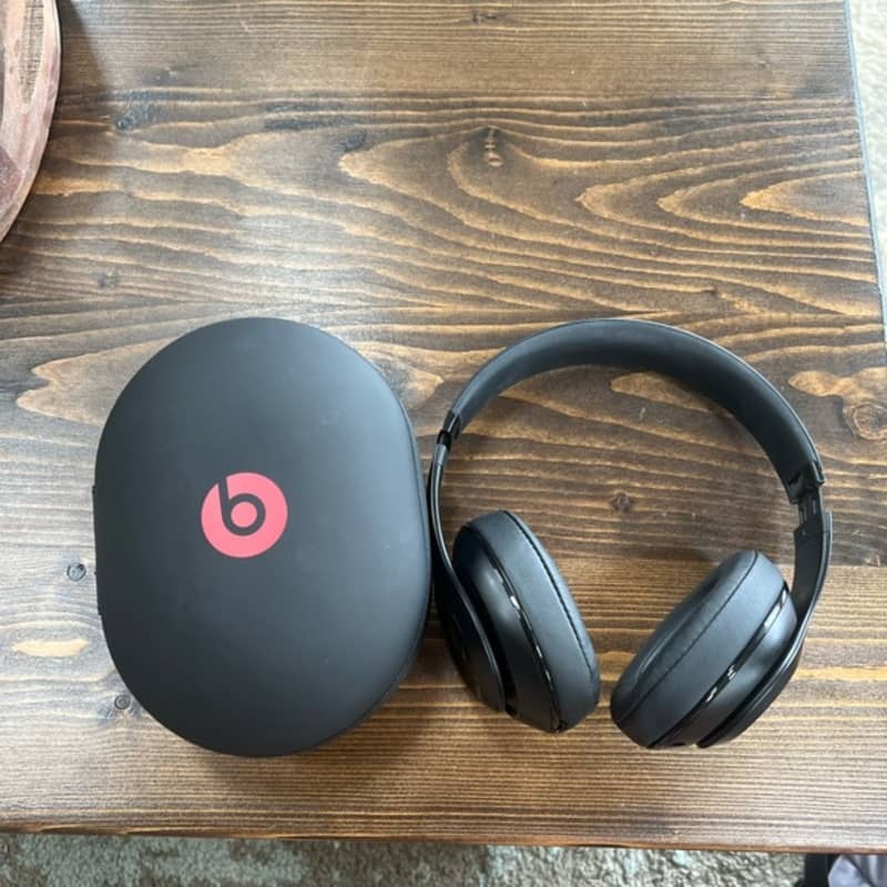 Beats headphones model online b0501