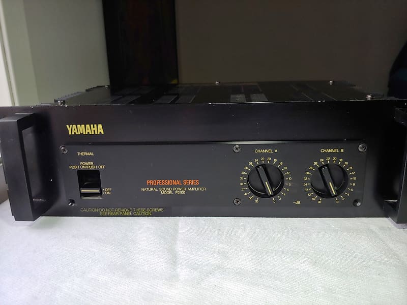 Yamaha P2100 Professional Series Natural Sound Power Amplifier