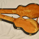 Vintage 1962 Gibson ES-335 Hard Case Ess & Ess Faux Elephant Exterior Plush Line