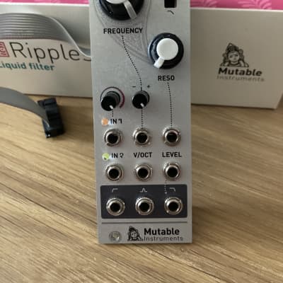 鉄道運行管理 mutable instruments ripples V1 モジューラーシンセ