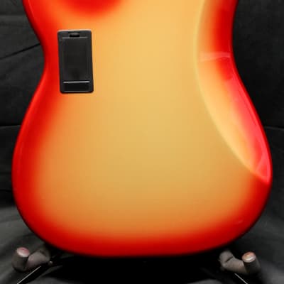 Squier Contemporary Active Precision Bass PH Electric Bass Guitar Sunset Metallic image 4