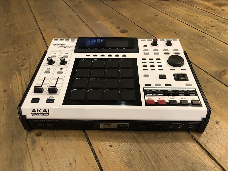 Akai MPC2500 Special Edition White