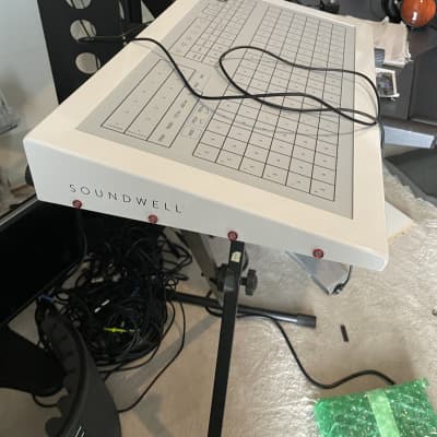 Soundwell  DEK Advanced MIDI Controller White image 2