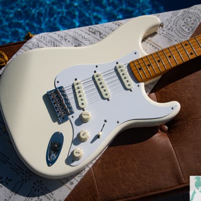 ギター Fender MIJ Heritage 50s Stratocaster Fender Japan Heritage 50s Stratocaster with Maple FB in