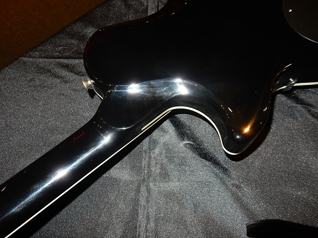 Vox SSC55 Single-Cutaway Solidbody Electric Guitar Black Vox SSC55 Single-Cutaway Solidbody Electric Guitar Black